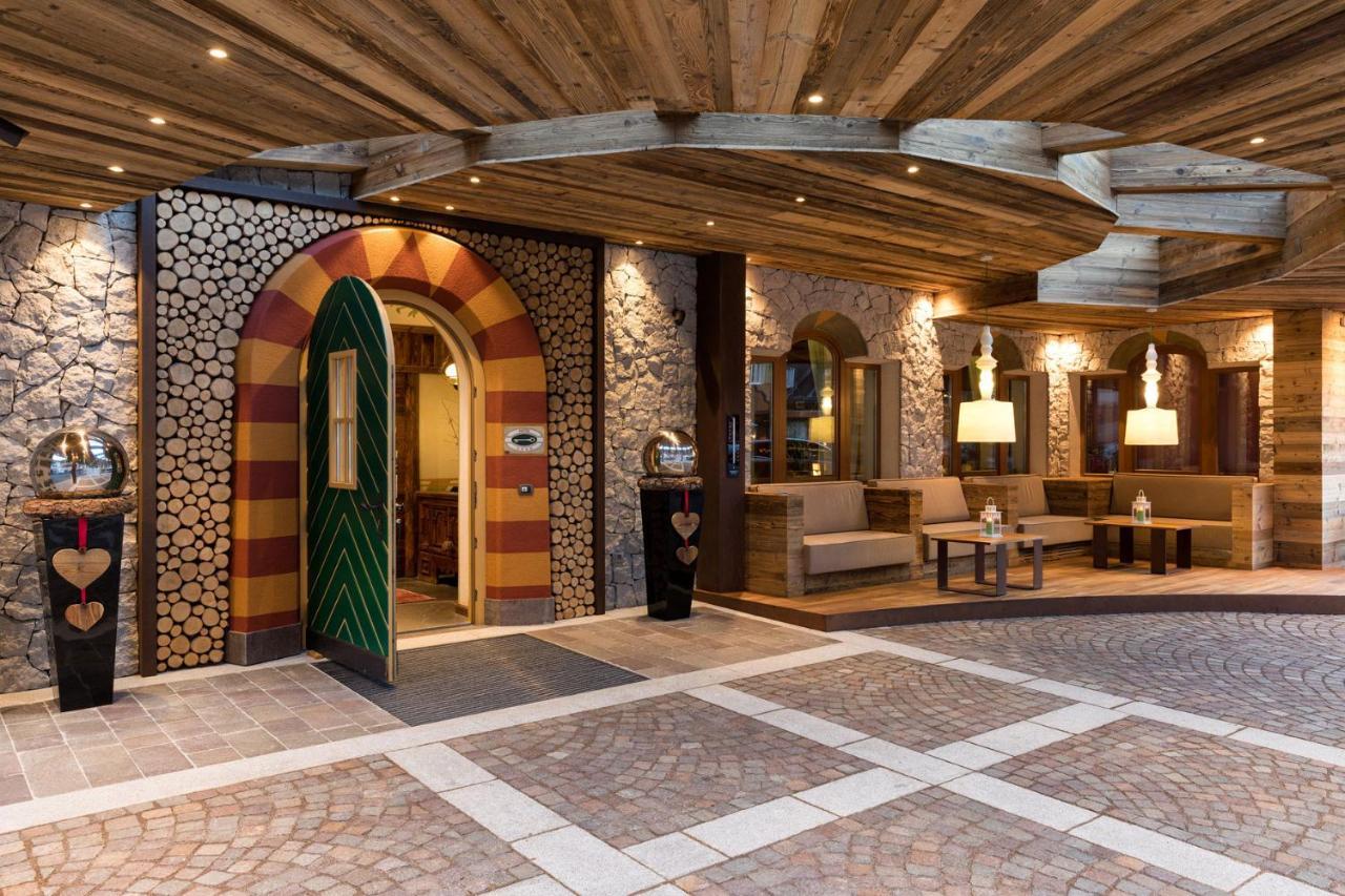 Croce Bianca Leisure & Spa Hotel Canazei Exteriér fotografie