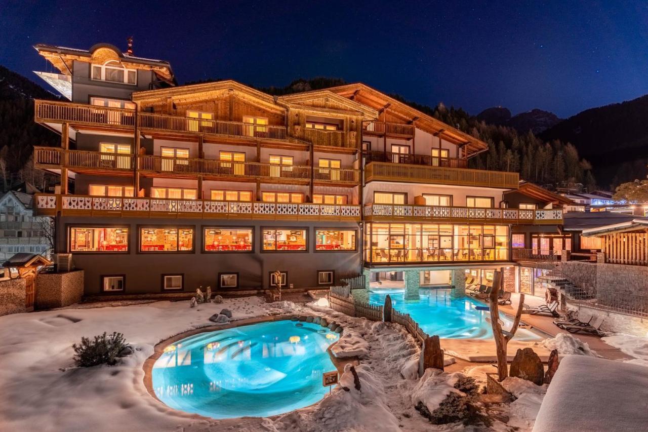 Croce Bianca Leisure & Spa Hotel Canazei Exteriér fotografie