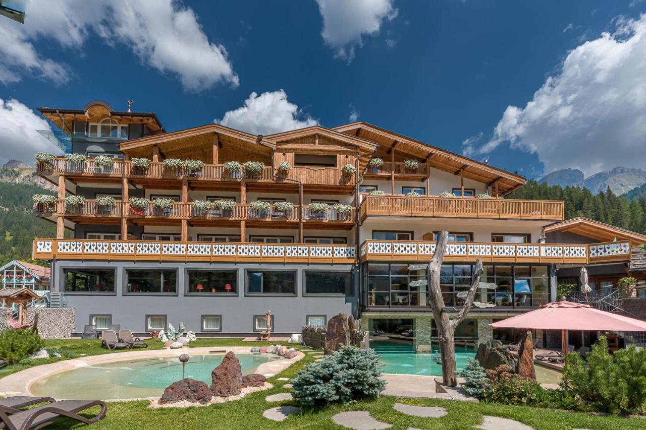 Croce Bianca Leisure & Spa Hotel Canazei Exteriér fotografie