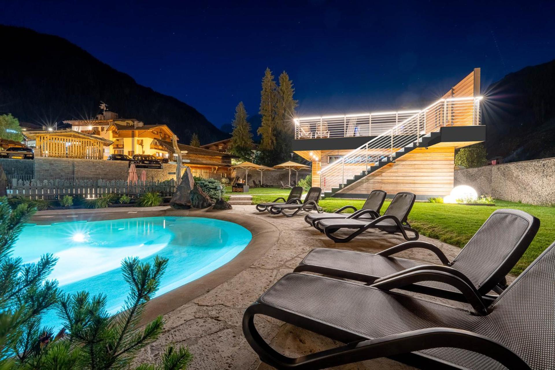 Croce Bianca Leisure & Spa Hotel Canazei Exteriér fotografie